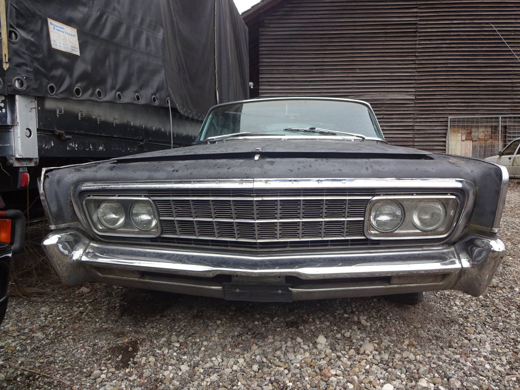 Chrysler Tutti pezzi di ricambio auto: Front von 1966 Chrysler Imperial – Usato da Niedergösgen venduto da usc_9sk7