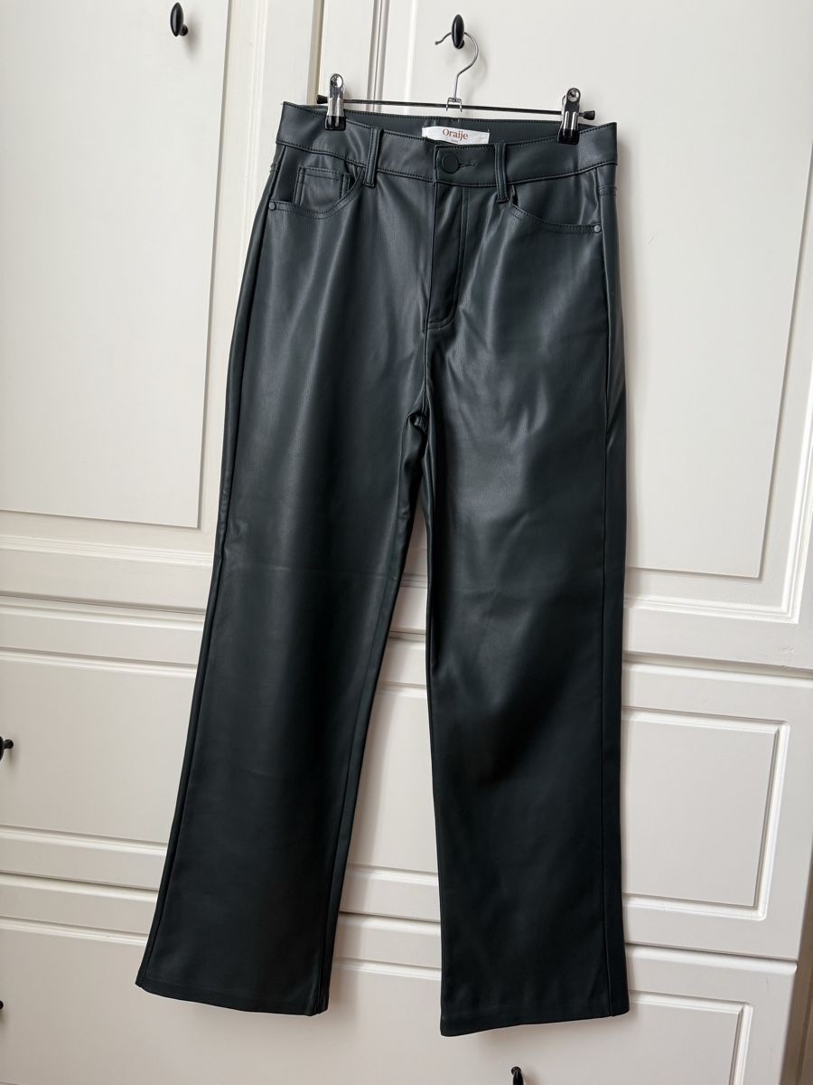 Hosen: Vegan leather dark green pants NEW – Neu (gemäss Beschreibung) aus Zürich von eve_m2gr 5