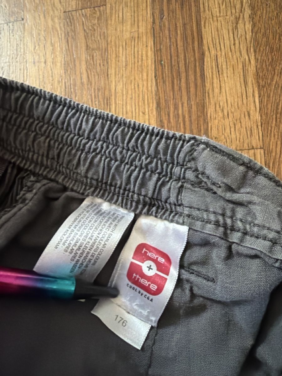 C&A Pantaloni: Coole karierte Sommer-Shorts, Grösse 176 – Usato da Morgarten venduto da elabaumann_ch 2