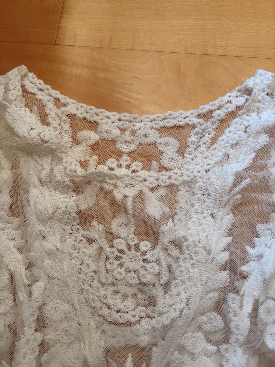 Top: Pull blanc dentelle – Usato da Lavigny venduto da Lea_9rxv 1