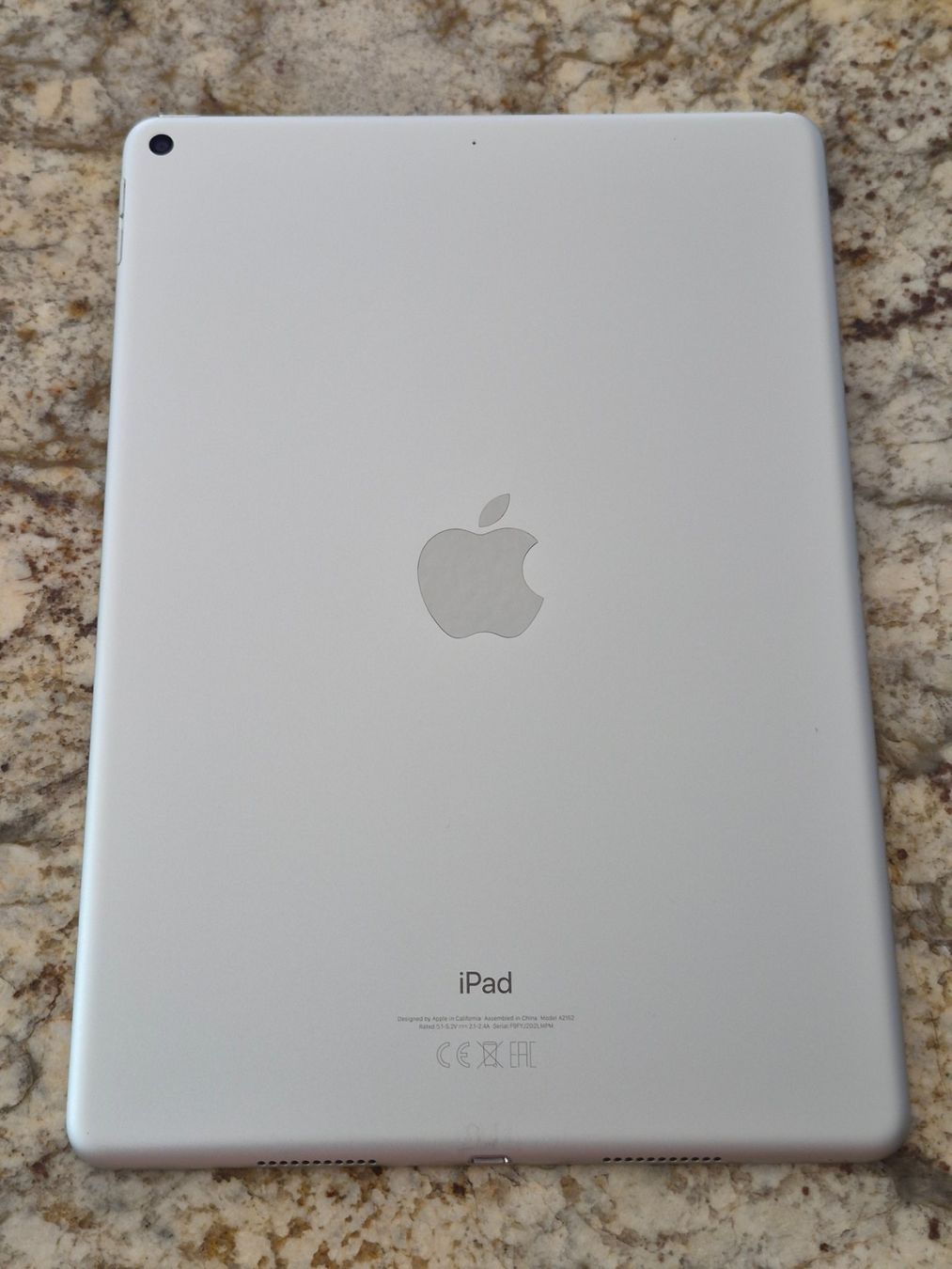 Apple Tablet PC: iPad Air 3. Gen. Silber 256GB – Usato da Dornach venduto da Toko4 1