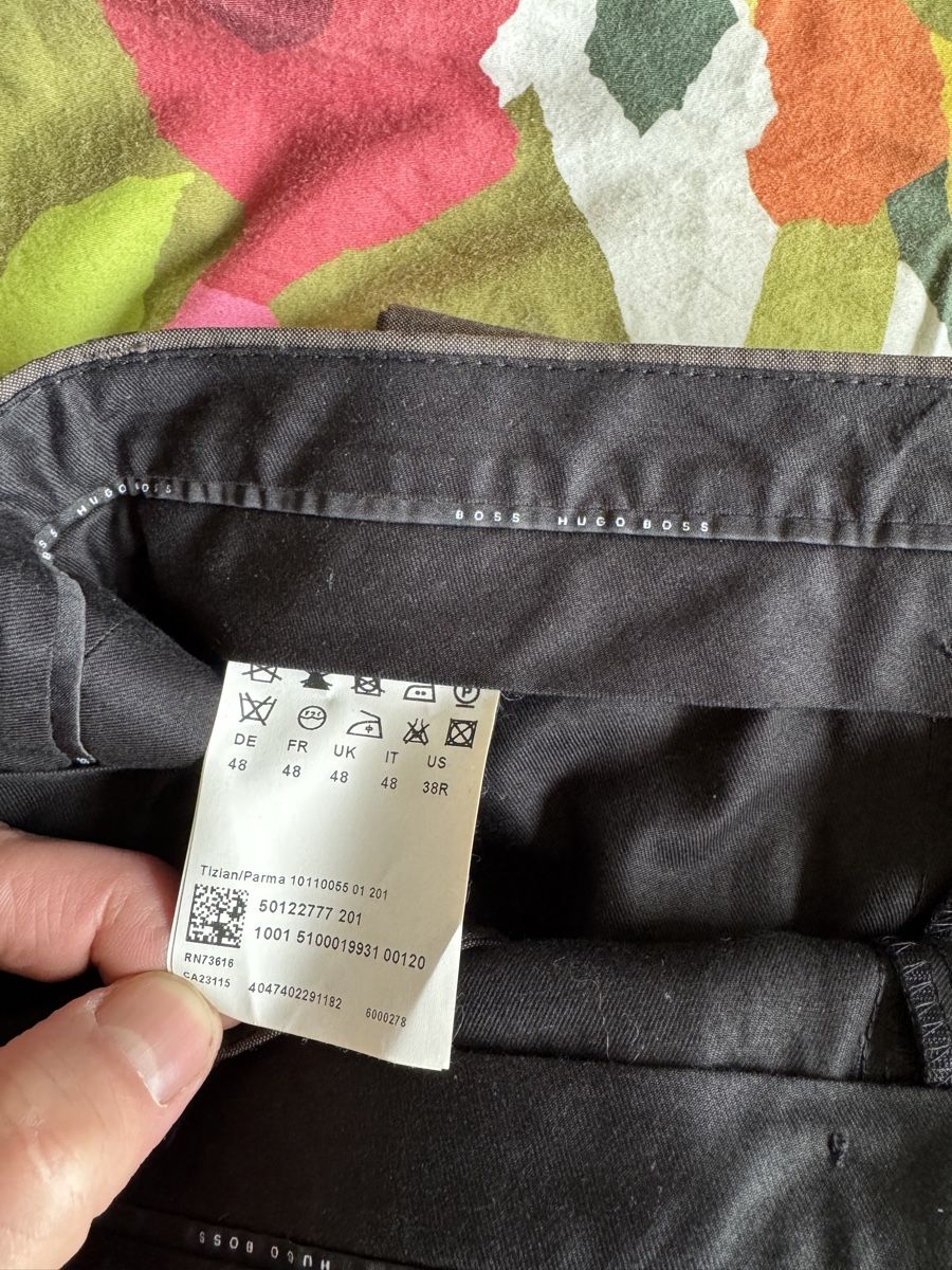 Hosen: Hugo Boss Hosen – Gebraucht aus Menzingen von Dali2504 2
