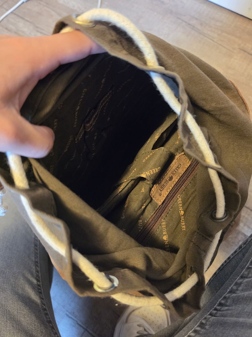 Zaini: Lederrucksack von Greenburry – Nuovo (secondo la descrizione) da Montlingen venduto da Eifach_nur_Bellinda 3