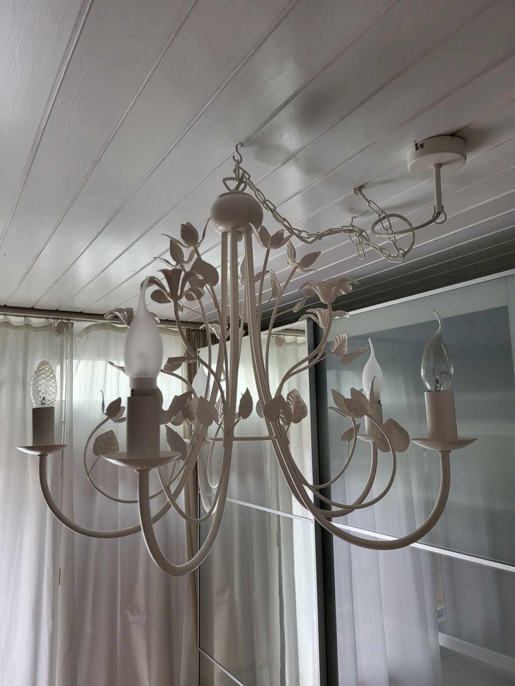 Kronleuchter & Deckenlampen: Weisser Kronleuchter von Tchibo – Gebraucht aus Romanshorn von Ylea0 2