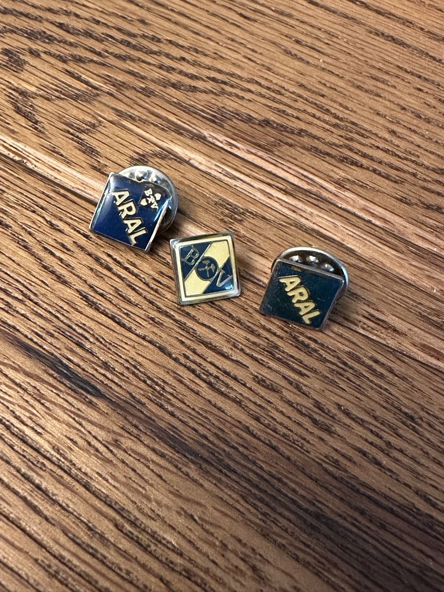Placchette & Badge: Pin - Aral – Nuovo (secondo la descrizione) da Liestal venduto da Tschopp77