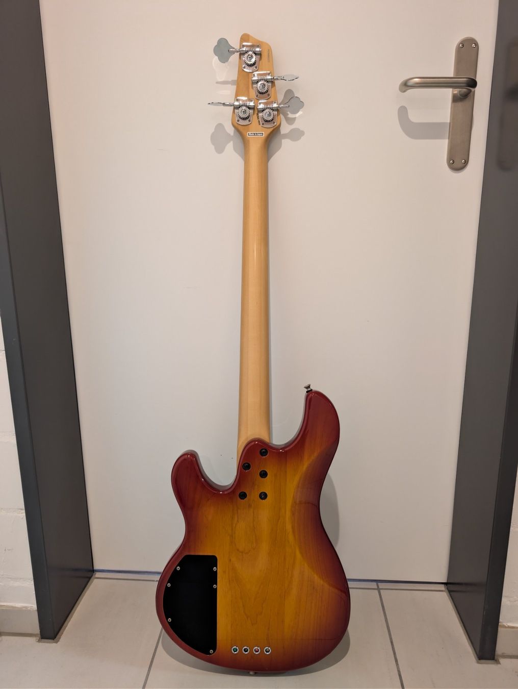 Instruments de musique: Ibanez E-Bass 4-Saiter – D'occasion à Ennetbürgen par theosophie 1