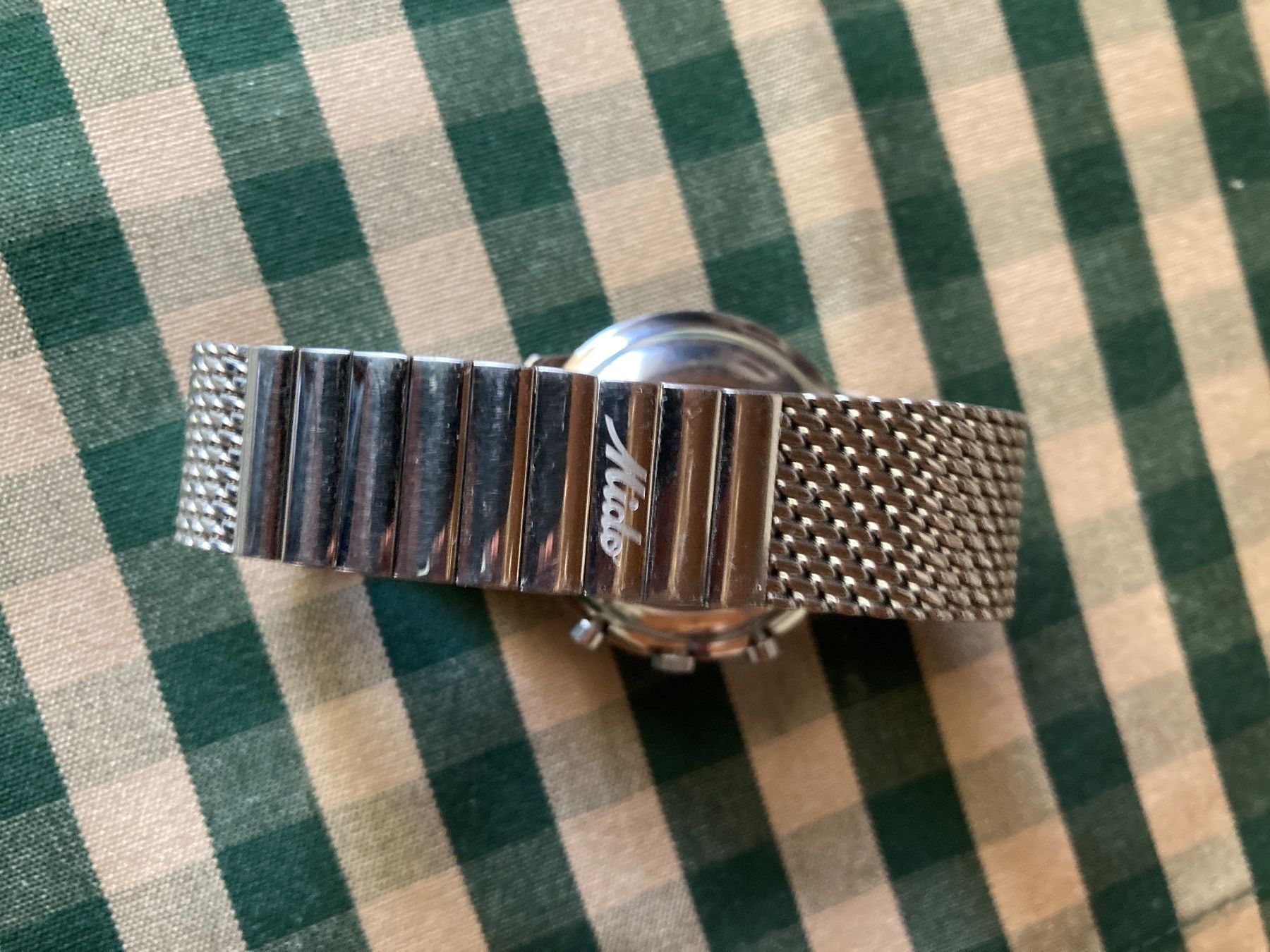 Mido Montres: Mido Chronograph mit Tag und Datum – D'occasion à Allschwil par Urukhund 3