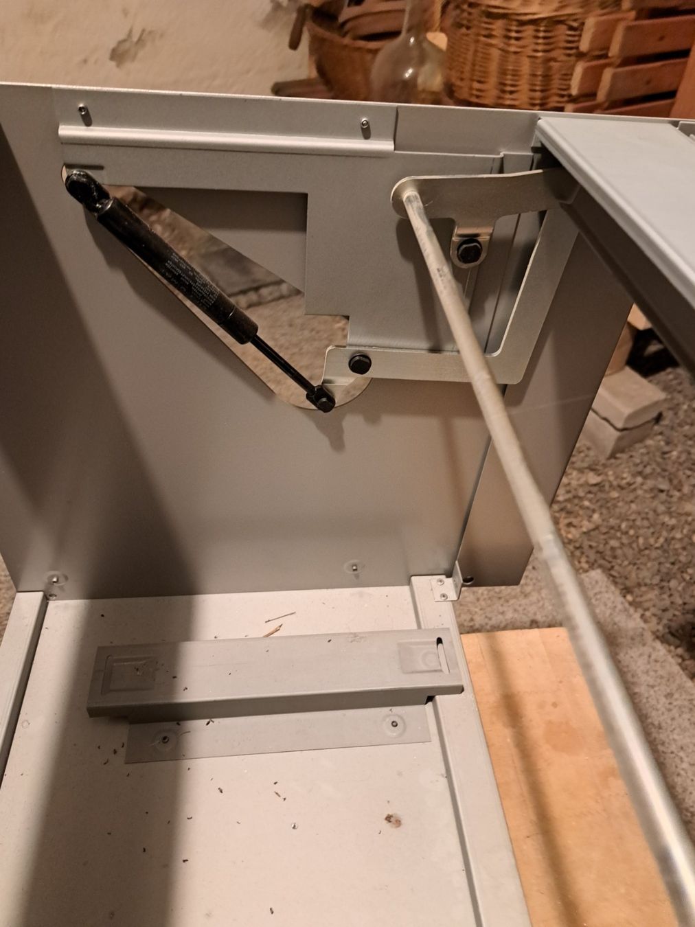 V-Zug Cucine complete: Küchen Klappmöbel v-Zug – Usato da Grosshöchstetten venduto da Bagi96 5