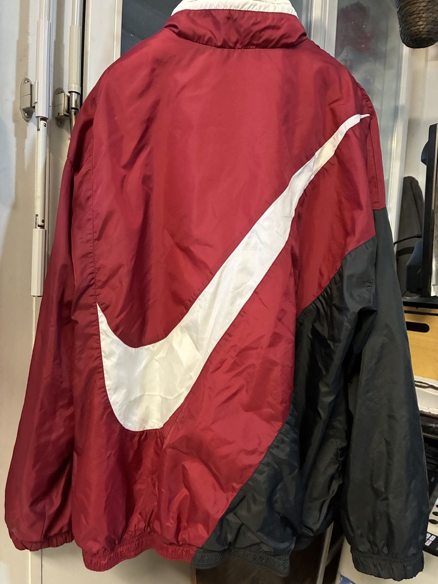 Nike Jacken: Nike Retro Trainerjacke – Gebraucht aus Zürich von DEPOT3000 4