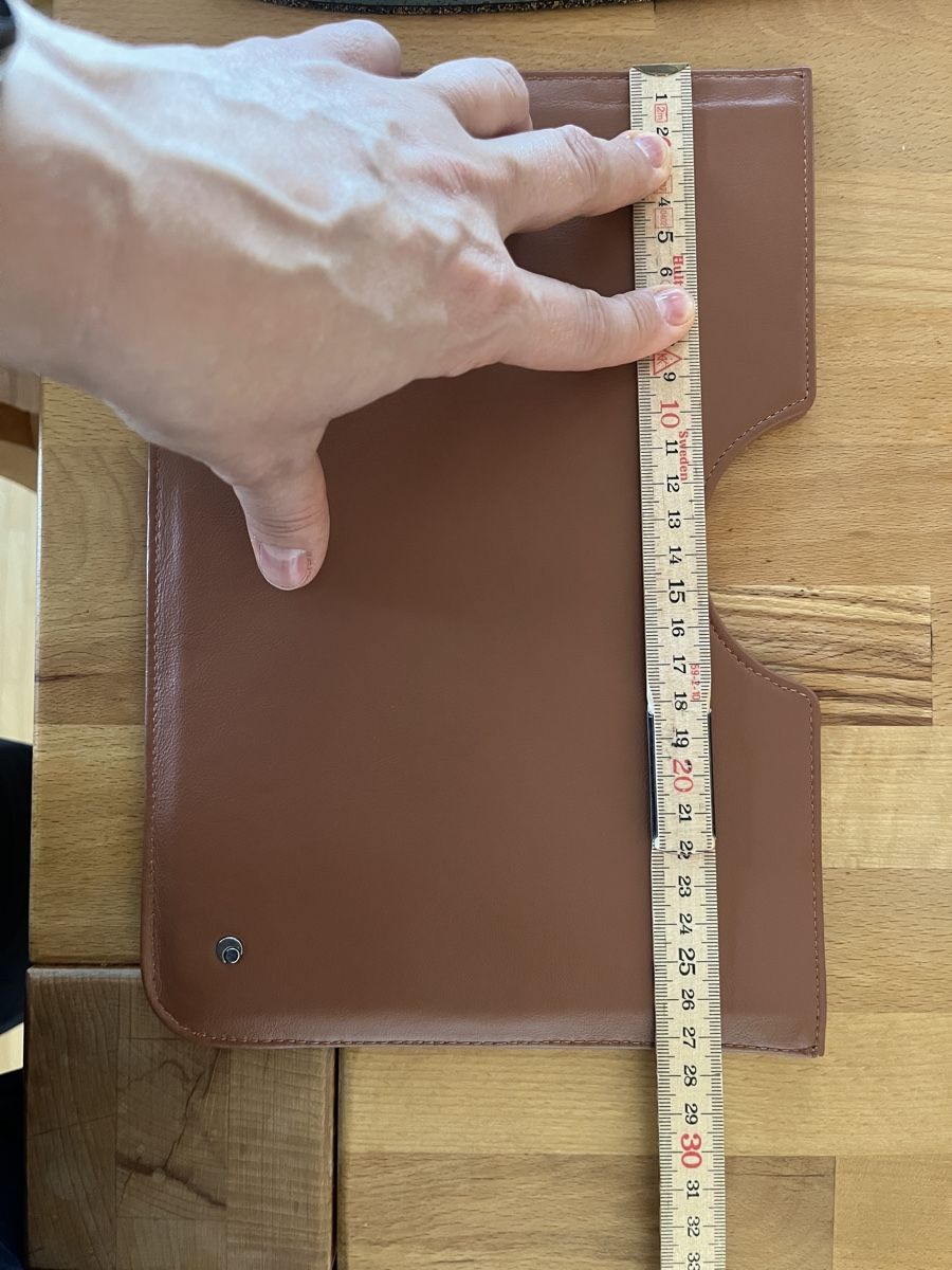 Covers & Borse: iPad Hülle Leder Norevo – Usato da St. Gallen venduto da elli18 3