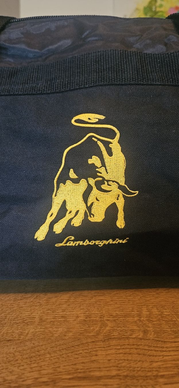 Taschen: Lamborghini Reisetasche – Neu (gemäss Beschreibung) aus Zwingen von nad_8s59 1