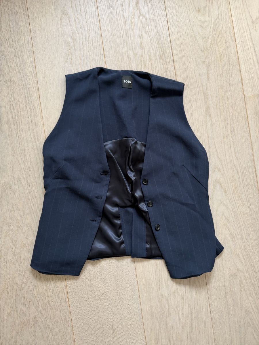 Hugo Boss Gilet & Giacche senza maniche: Hugo Boss Weste XS – Usato da Brig venduto da Zuckerfee13 3