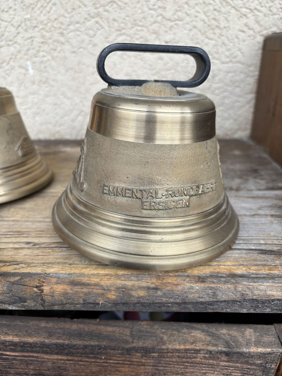 Campanacci mucche: 2  Neue Glocken – Nuovo (secondo la descrizione) da Schangnau venduto da Roseggli82 3