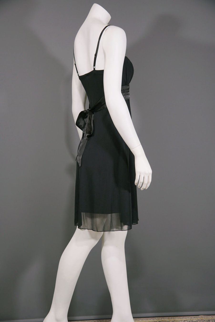 Vestiti: luftiges Mini-Cocktailkleid von Laura Scott – Usato da Meggen venduto da 1Class2Hand 3