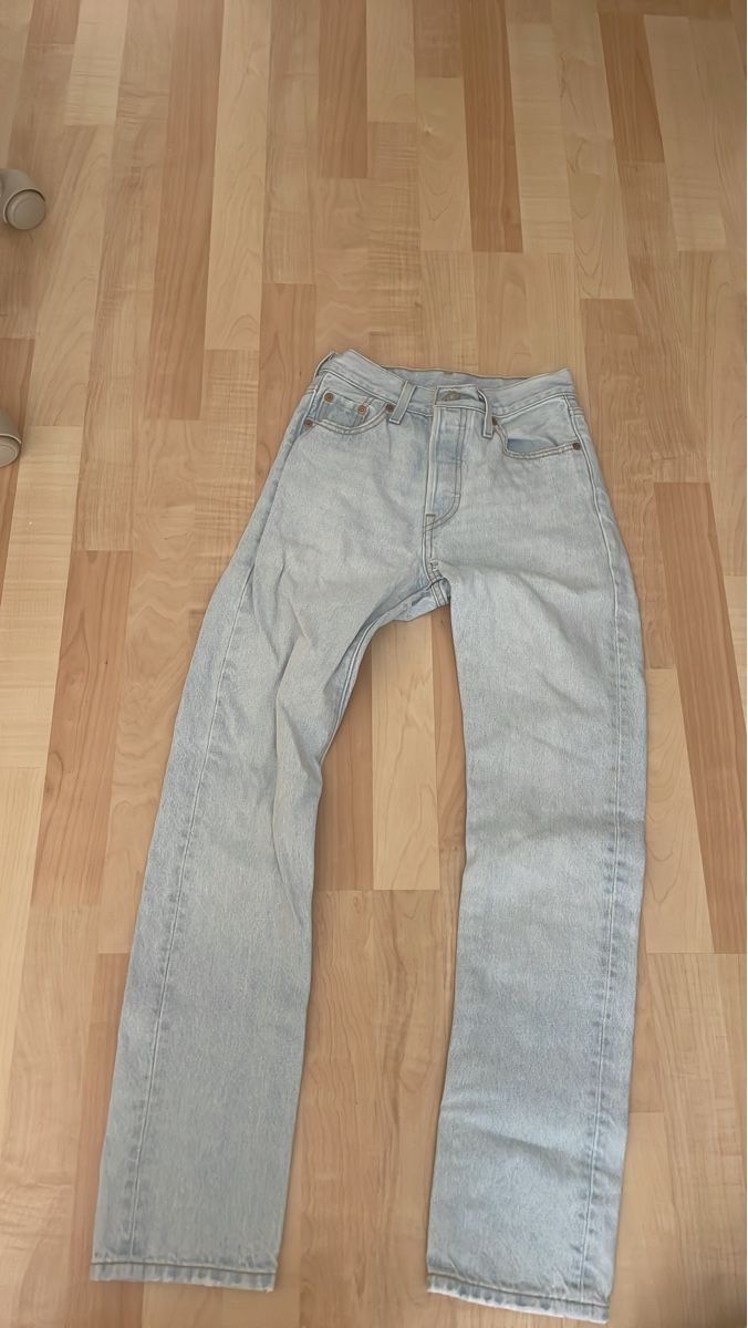Levi's Jeans: Levi's 501 Jeans - in Hellblau, Top! – Nuovo (secondo la descrizione) da Rickenbach SZ venduto da Sunneundmeer