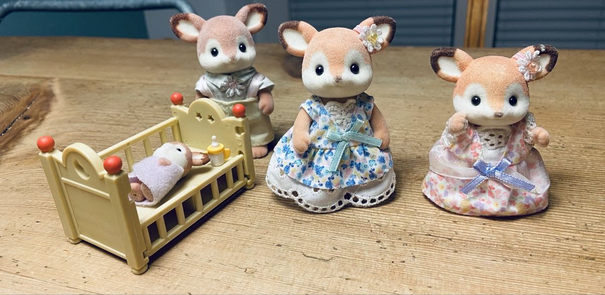 Sylvanian families Giocattoli: Rehfamilie Sylvanian – Usato da Zürich venduto da Lilabalu65 1