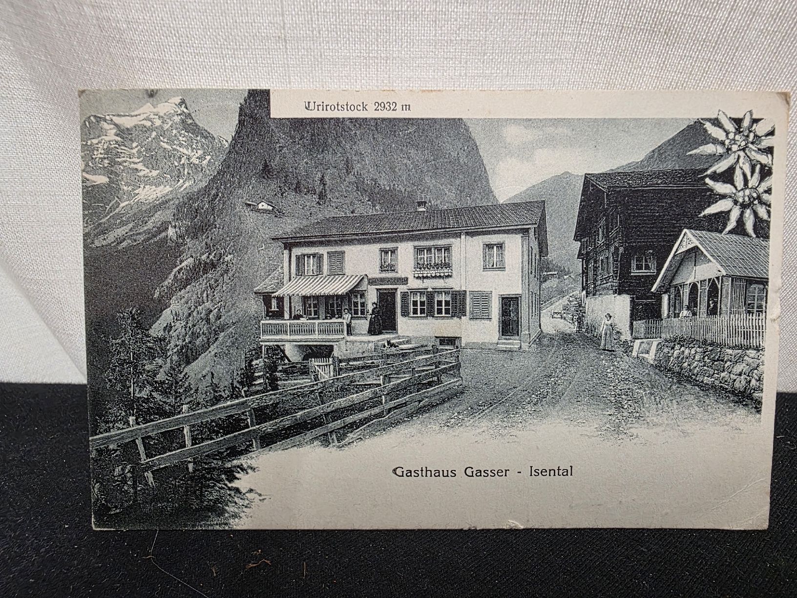 Cartoline postali: Alte Ansichtskarte Gasthaus Gasser Isenthal, Uri, – Usato da Wolfertswil venduto da Antiko