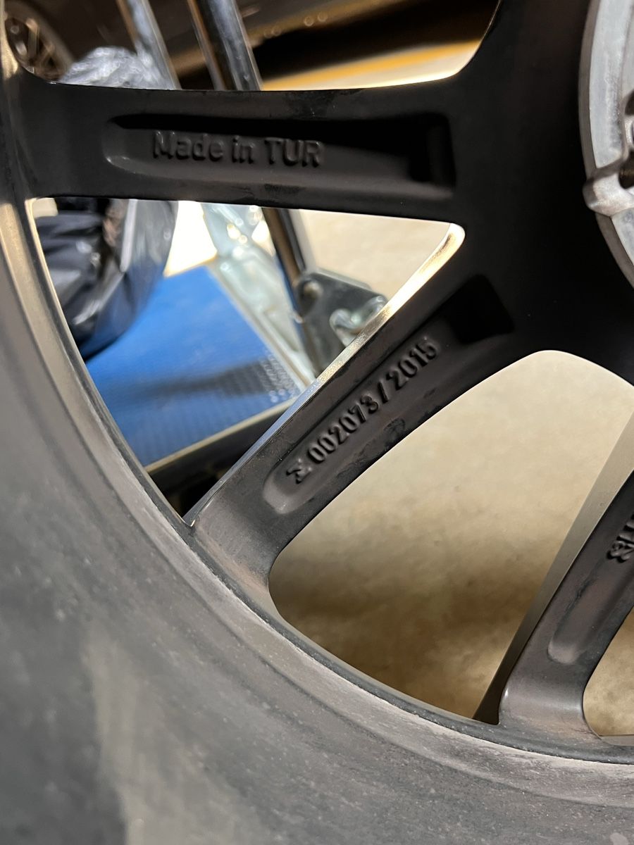 Mercedes-Benz Pneus & Kompletträder: Mercedes Benz Original Winterräder Pirelli 245/45 R18 – Neu (gemäss Beschreibung) aus Winterthur von ChicMarkt 6