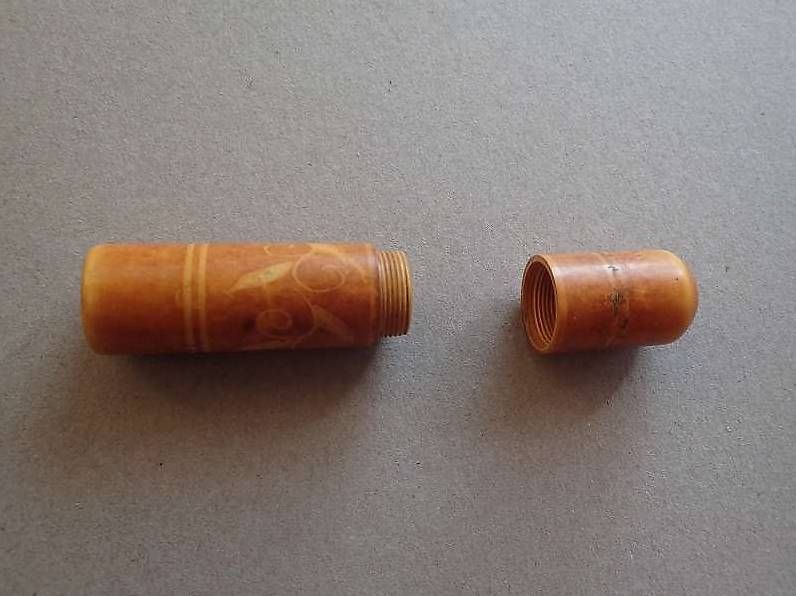 Contenitori & Simili: Vintage Amber Bakelite Tube – Usato da Pratteln venduto da lupo_cattivo 3