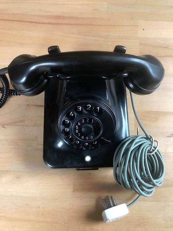 Telefone: Wählscheibentelefon W48 – Gebraucht aus Erlinsbach SO von Elmslie 1