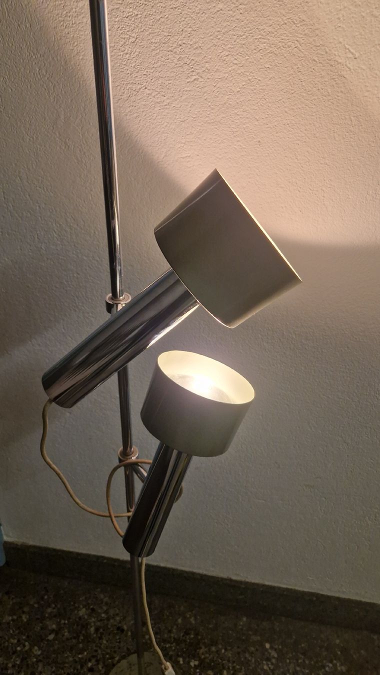 Lampen: Stehlampe mit 2 Spots – Gebraucht aus Zürich von anna.caterina 1