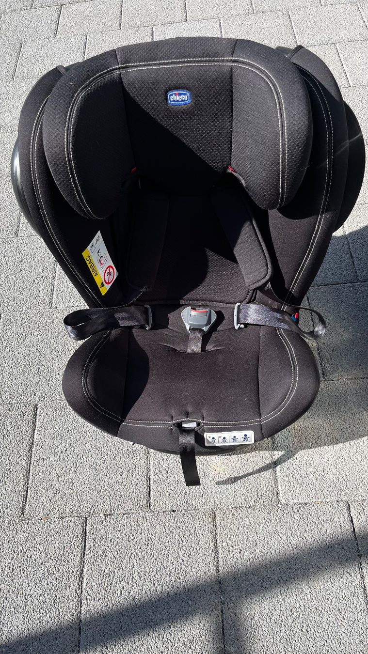 Chicco Seggiolini per auto: Chicco Kindersitz – Usato da Pfyn venduto da Meschur