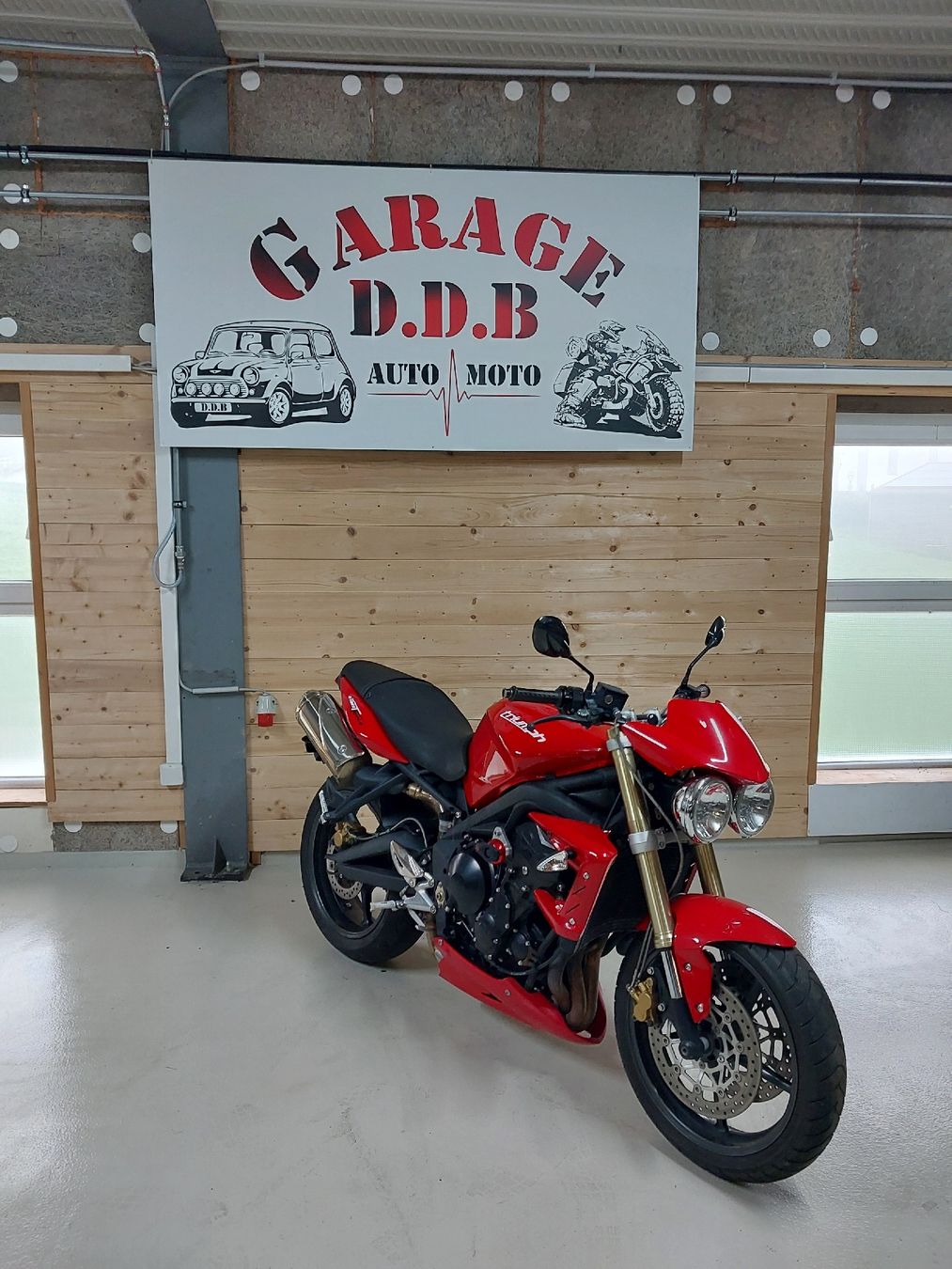 Strada: triumph street triple – Usato da Châtonnaye venduto da Titeuf441