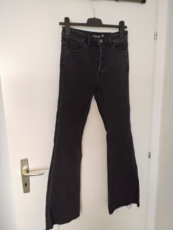 Jean Stradivarius noir coupe évasée taille 38