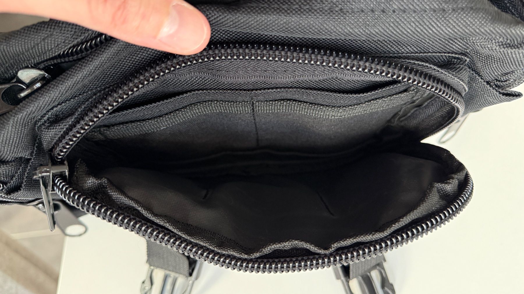 Borse: Sac à ceinture système modular - noir MFH INT COMP – Usato da Yverdon-les-Bains venduto da _sabrinah_ 6