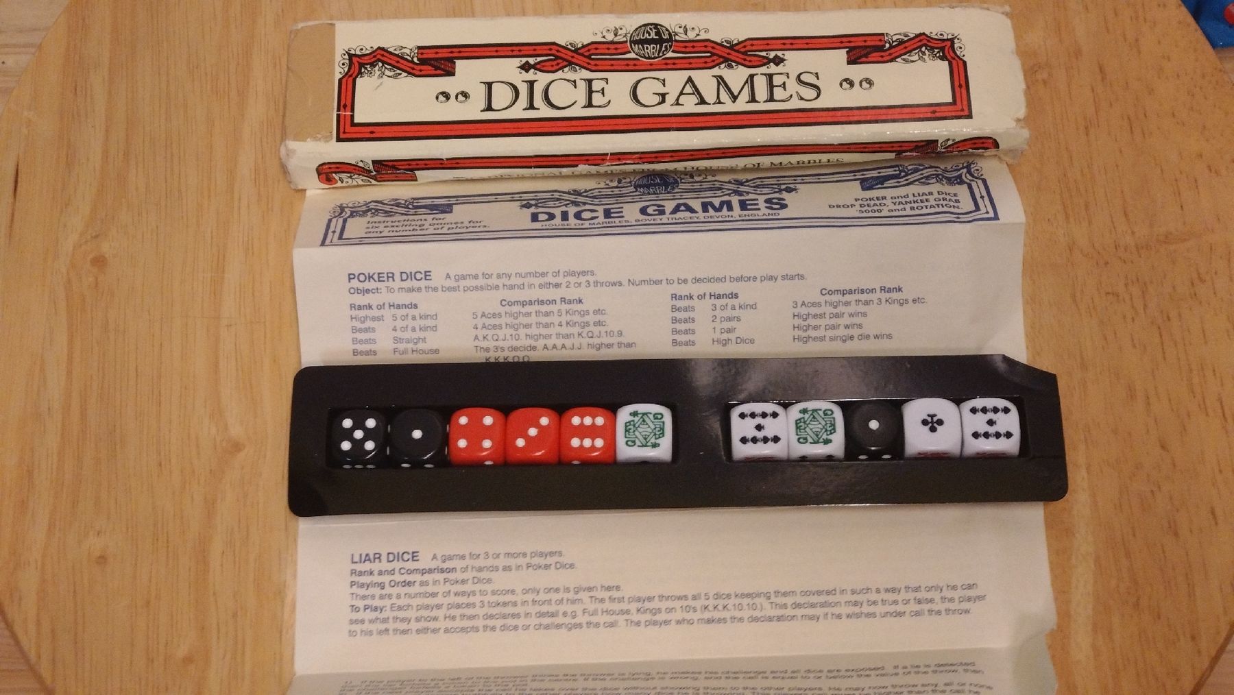 Jeux: Jeu de dés DICES GAMES  – D'occasion à Farvagny-le-Grand par LaCaverne