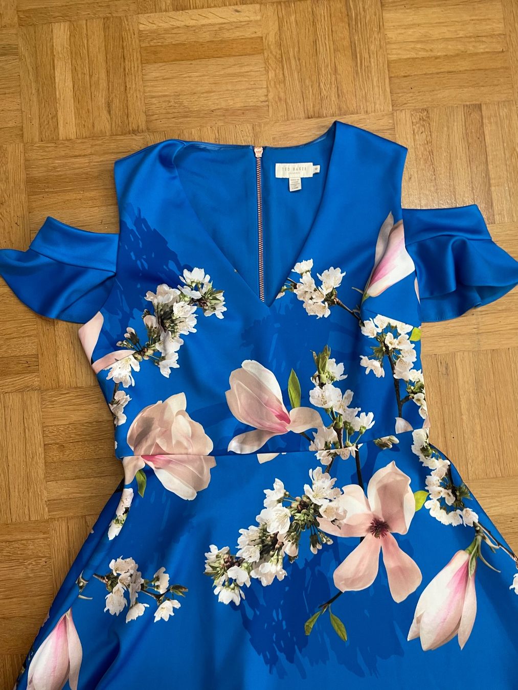 Vestiti: Ted Baker Gr 40 – Usato da Biel/Bienne venduto da philong 1