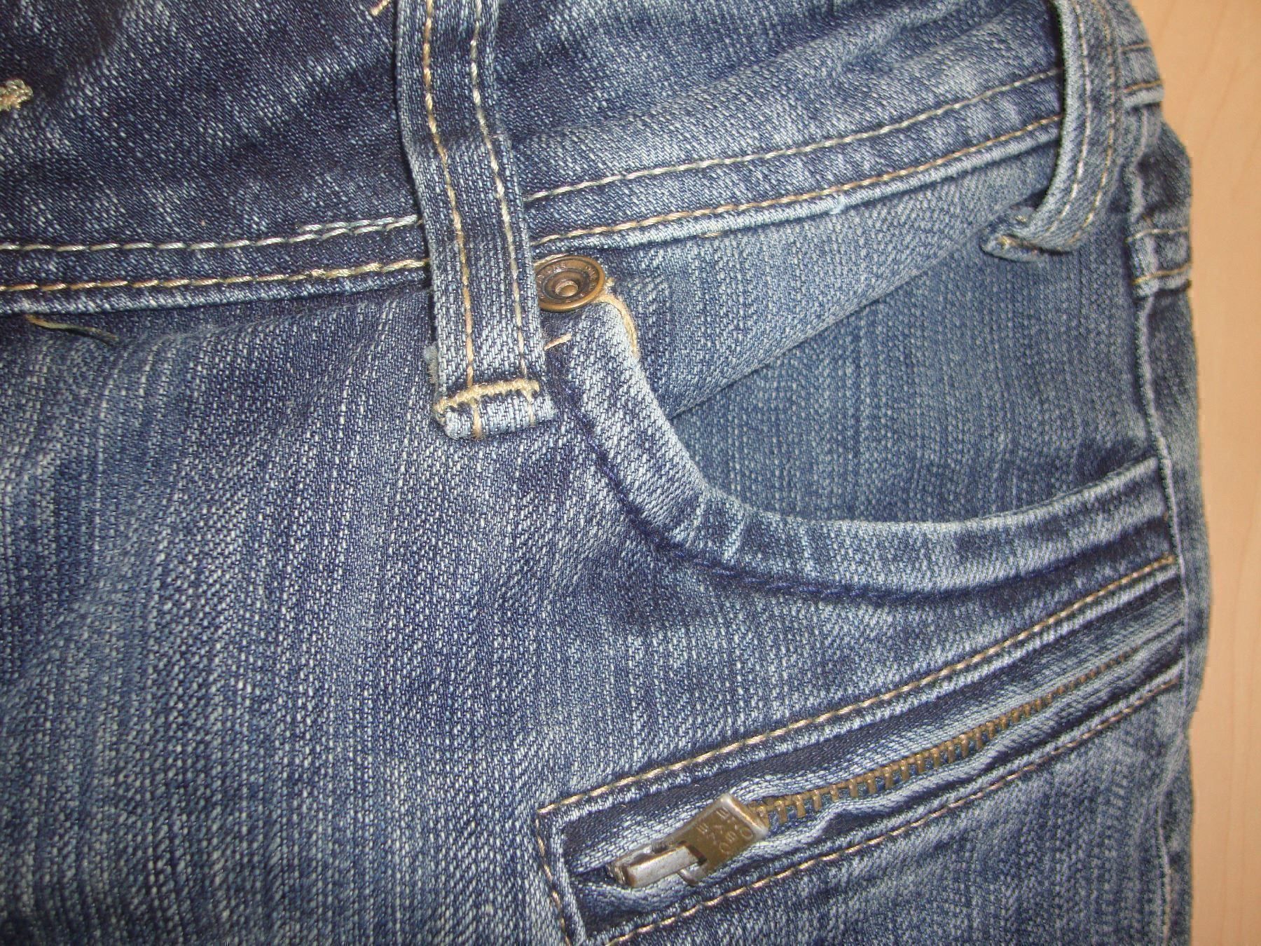 Pantaloni: Jeans blau – Usato da wolfertswil venduto da februartag 2