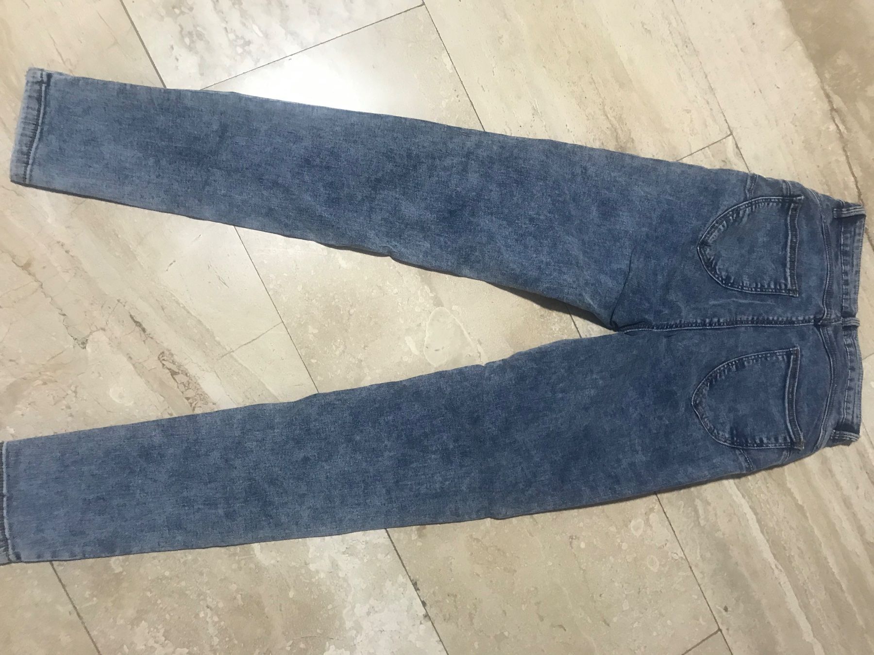 Tally Weijl Jeans: Jeans von Tally Weijl – Usato da Oftringen venduto da mbc_b8vr 1
