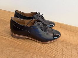 Lederschuhe