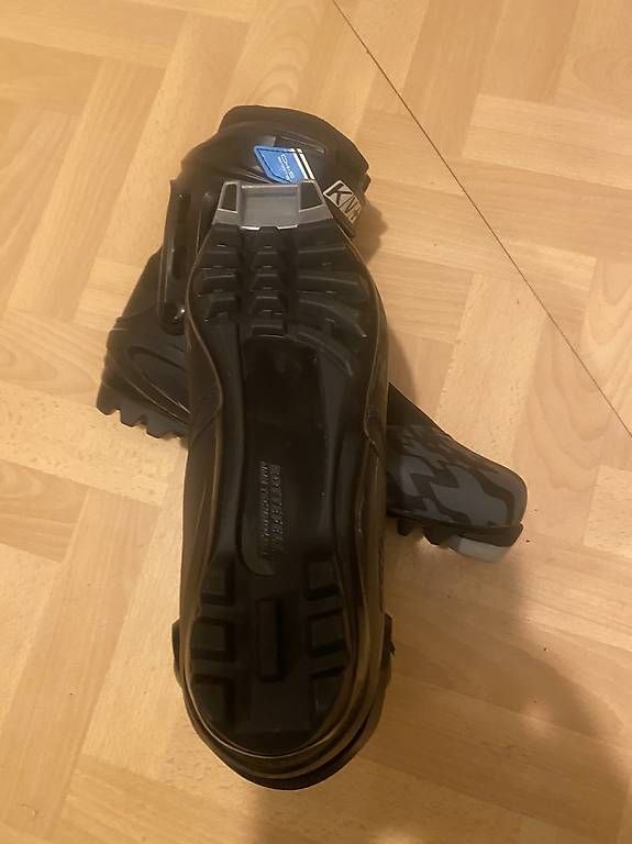 Chaussures hommes: KV+ skate gr 44 – D'occasion à Saignelégier par Jeanno76 1