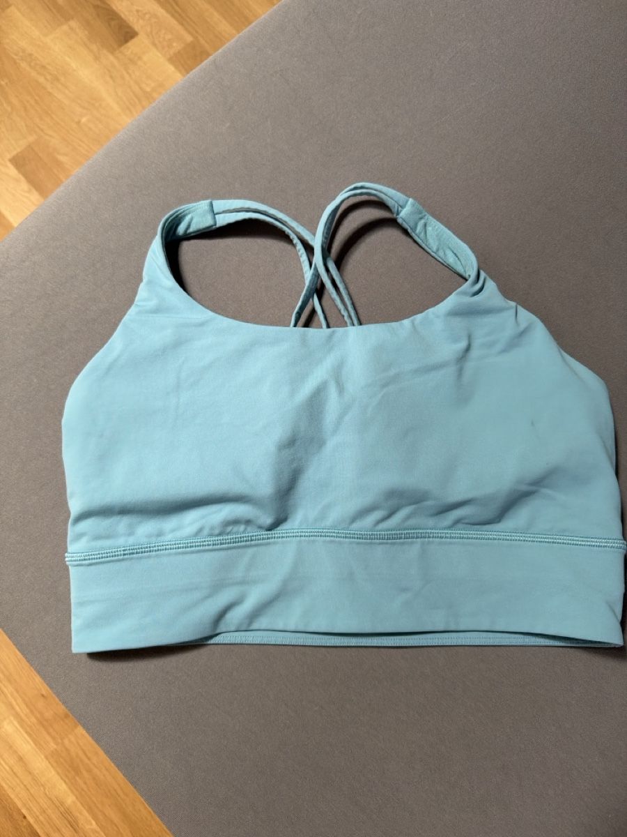 Lululemon Altra biancheria intima: lululemon Energy Longline Bra Medium Support, B–D Cups – Usato da Bülach venduto da schaerlii 1