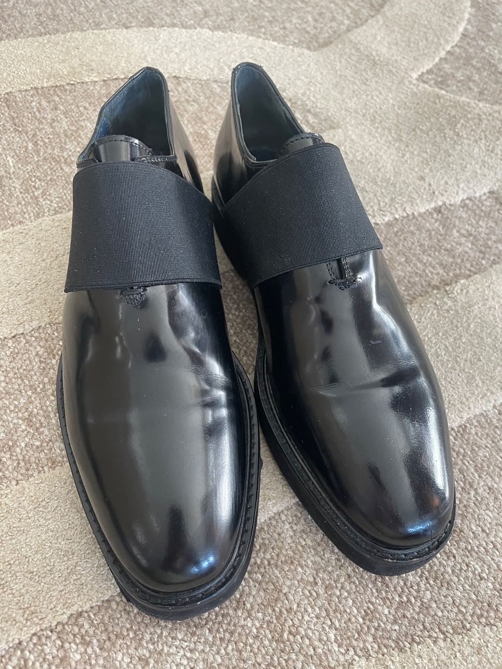 Damenschuhe: Studio Pollini, Halbschuhe, Gr. 39 – Gebraucht aus Zürich von Raetselbiene