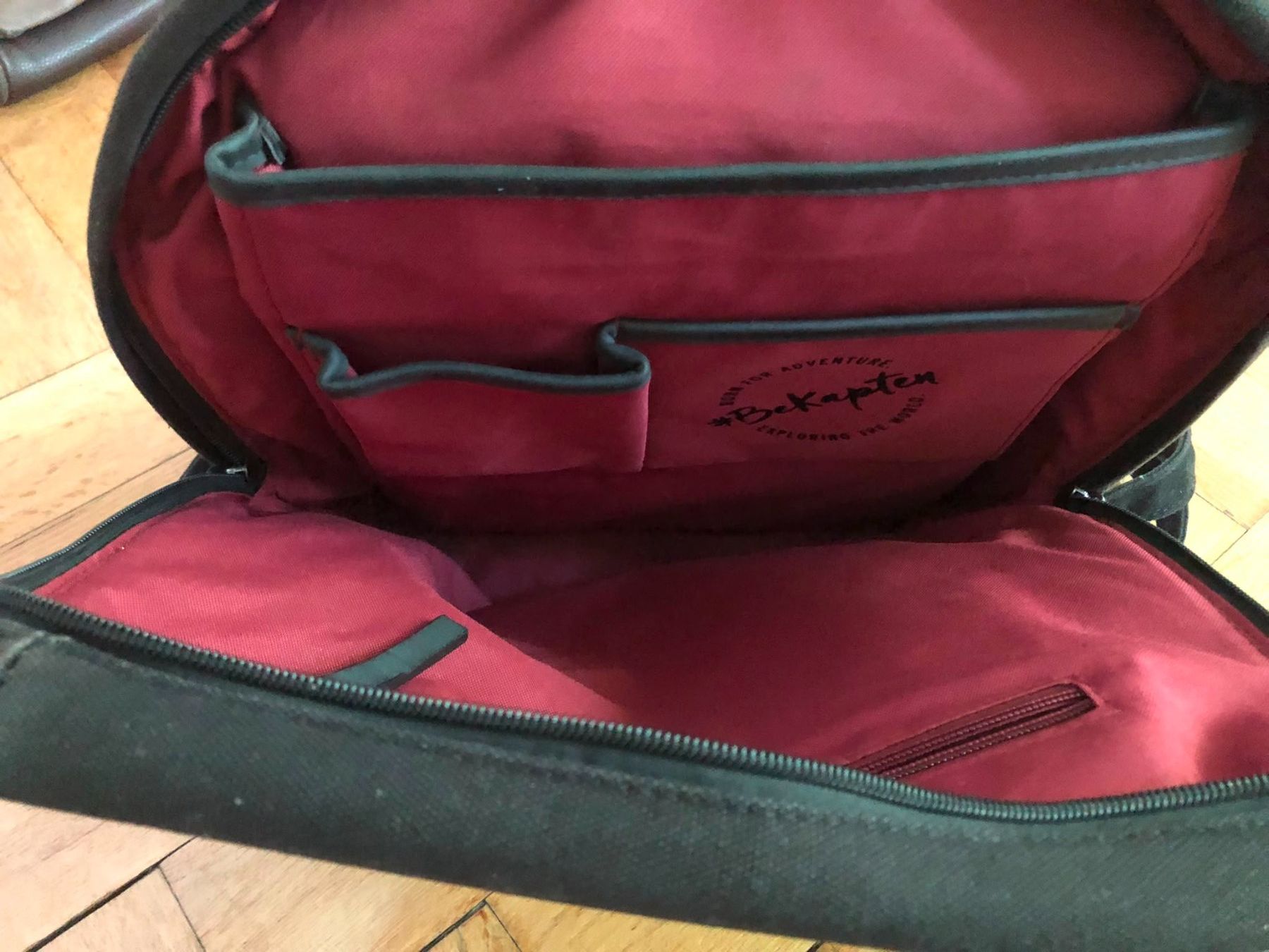 Kapten & Son Zaini: schwarzer Rucksack von Kapten & Son – Usato da Bern venduto da lau_5jfh 2