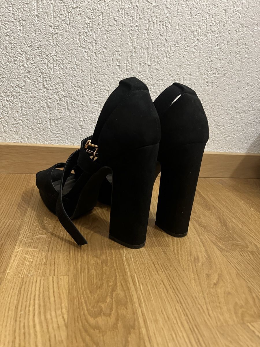 New Look Scarpe da donna: New Look - High Heels - schwarz – Usato da Uster venduto da reginella_97 2