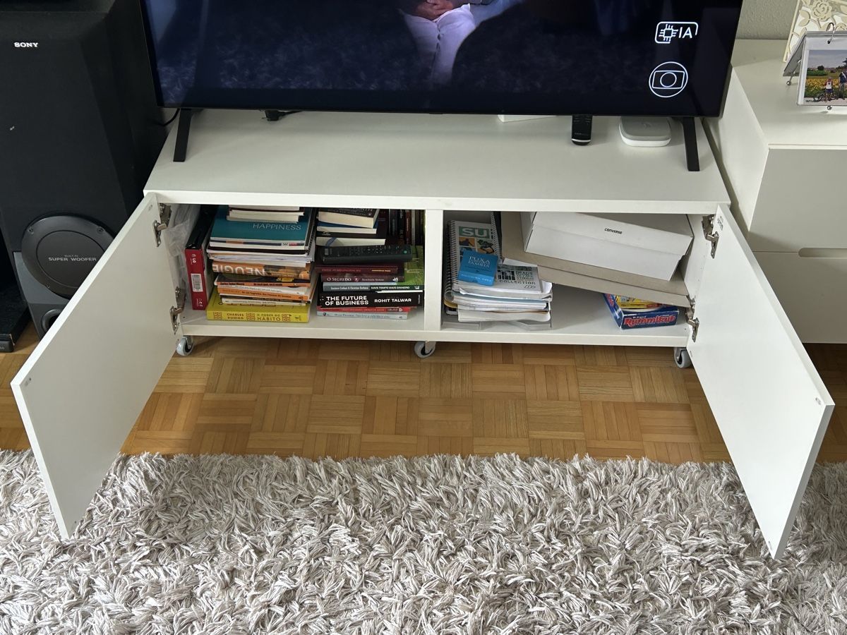 Ikea Mobili TV: IKEA Lowboard BESTA 120cm weiss mit Rollen – Usato da Luzern venduto da zapatae 4