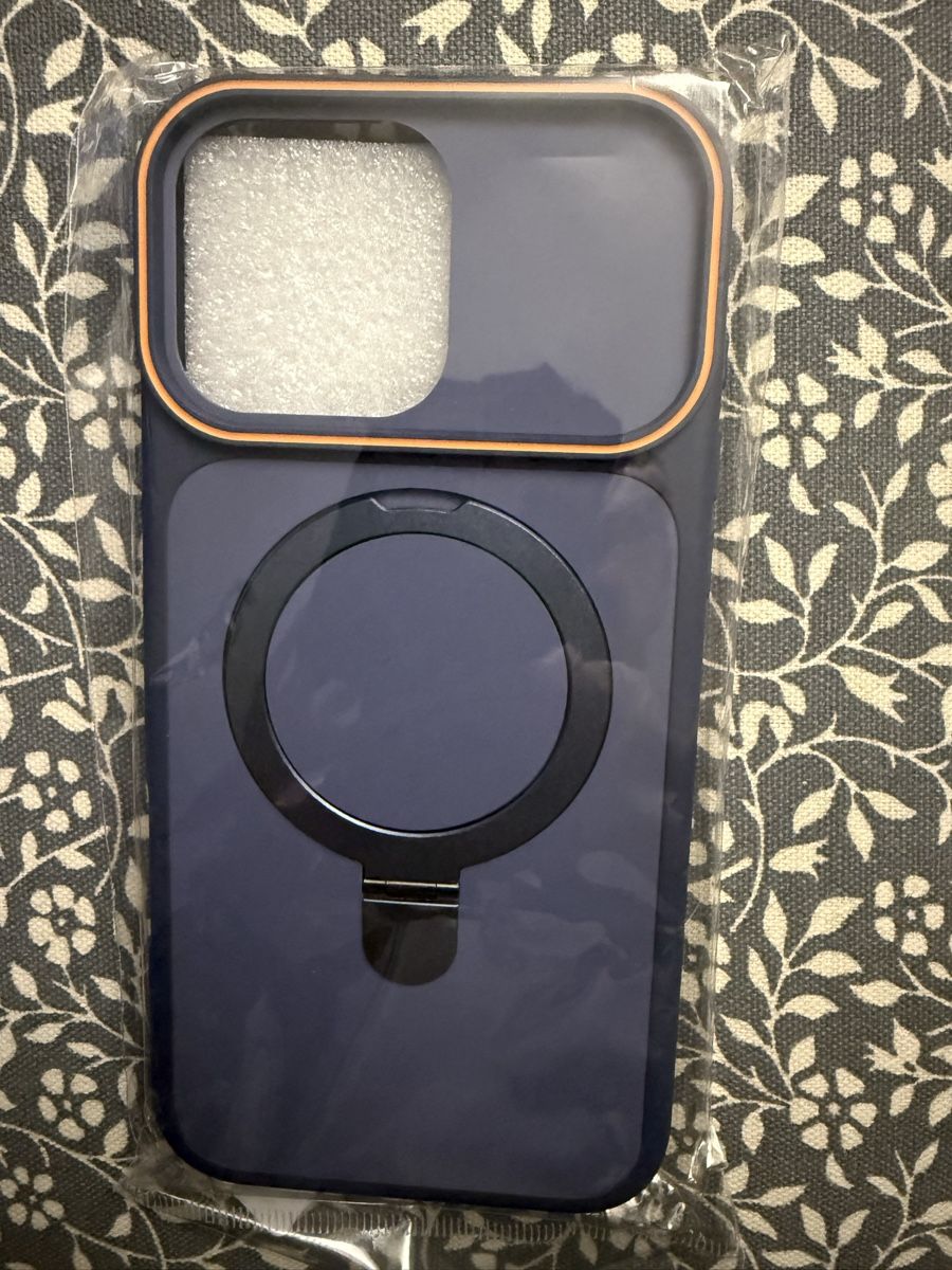 Cover & Protezioni schermo: Coque  iPhone 16 pro Max bleue avec support neuf  – Nuovo e nell'imballaggio originale da Lausanne venduto da Licio7
