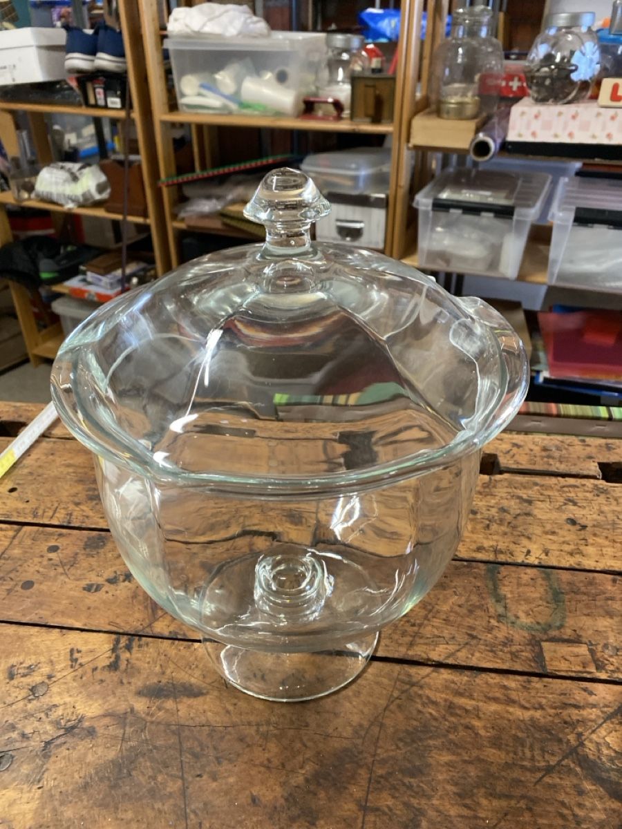 Vasi & Recipienti: Elegante boule in vetro con coperchio. – Usato da Capolago venduto da chi_2v5h