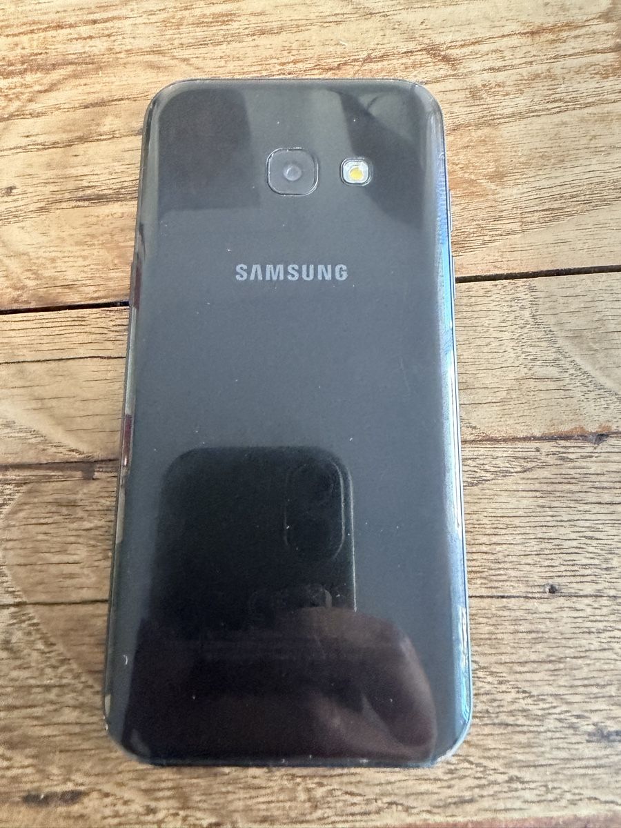 Samsung Telefoni cellulari / Smartphones: Samsung Galaxy A3 – Usato da Ostermundigen venduto da mat_qtn8 3