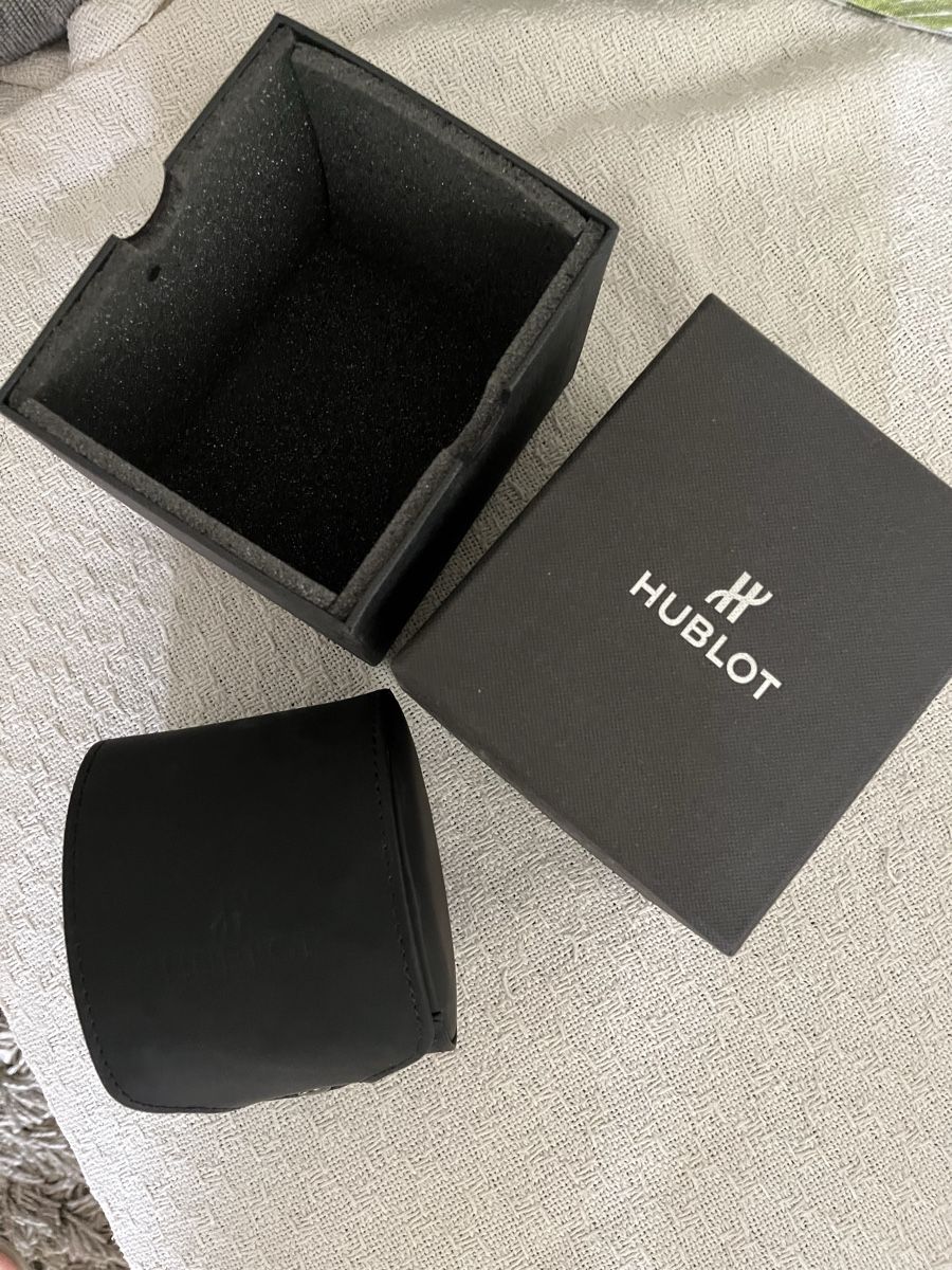 Hublot Montres: HUBLOT Uhrenbox/ Reise Etui – D'occasion à Zürich par ZurichFee 2