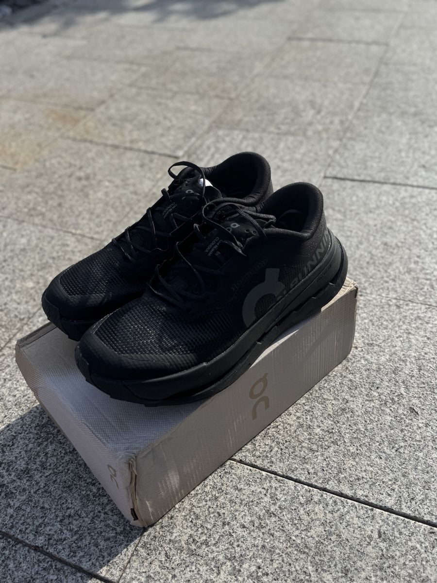 Scarpe da uomo: ON Cloudultra 3  (Ab 1.-) – Nuovo e nell'imballaggio originale da Lengnau BE venduto da kev_7fhj