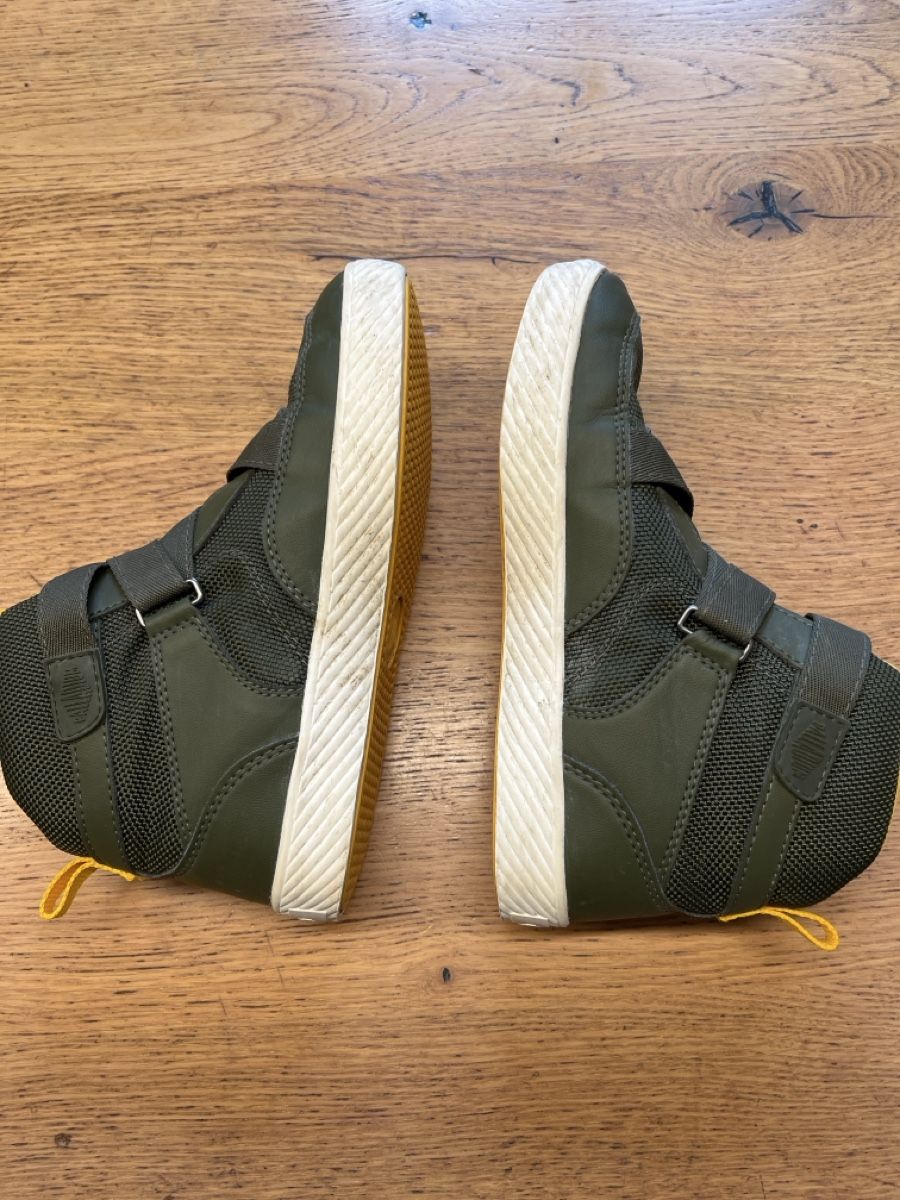 Palladium Schuhe für Jungen: Coole Palladium Kinder Schuhe, Grösse 35! – Gebraucht aus Aarau von SCH_EV 3
