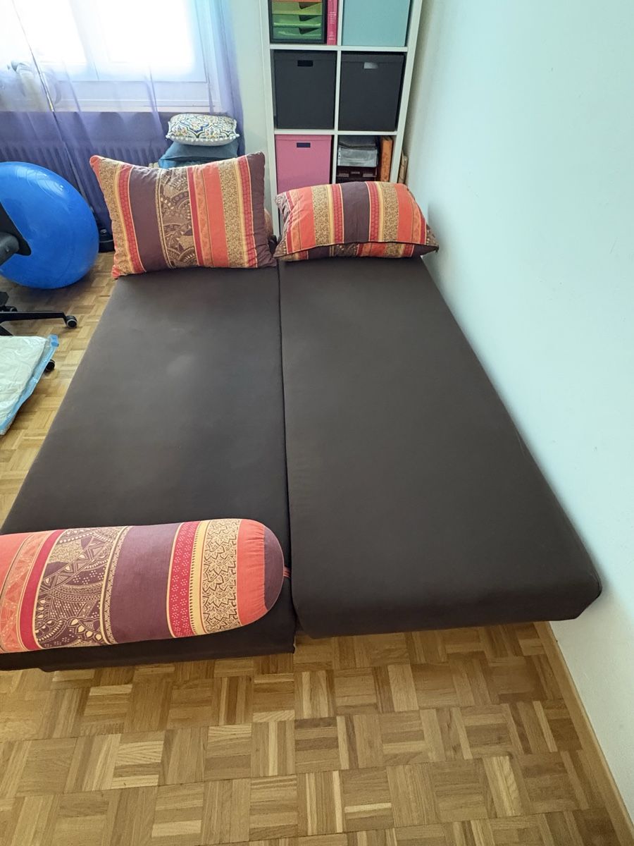 Sofas: Sofa bed + topper – D'occasion à glattbrugg par luc_n2wp 1