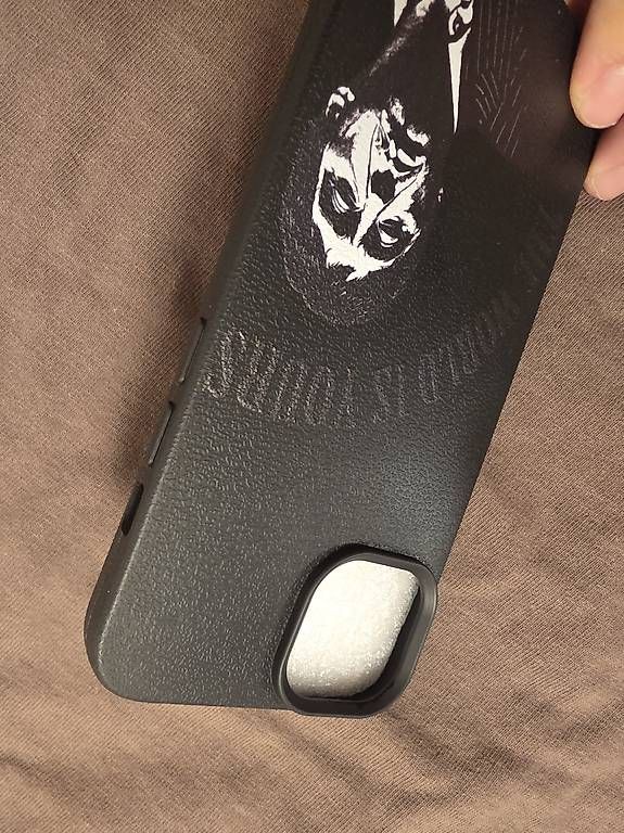 Cover & Protezioni schermo: Cover iphone  – Usato da Agno venduto da Scambio-Vendo-Agno