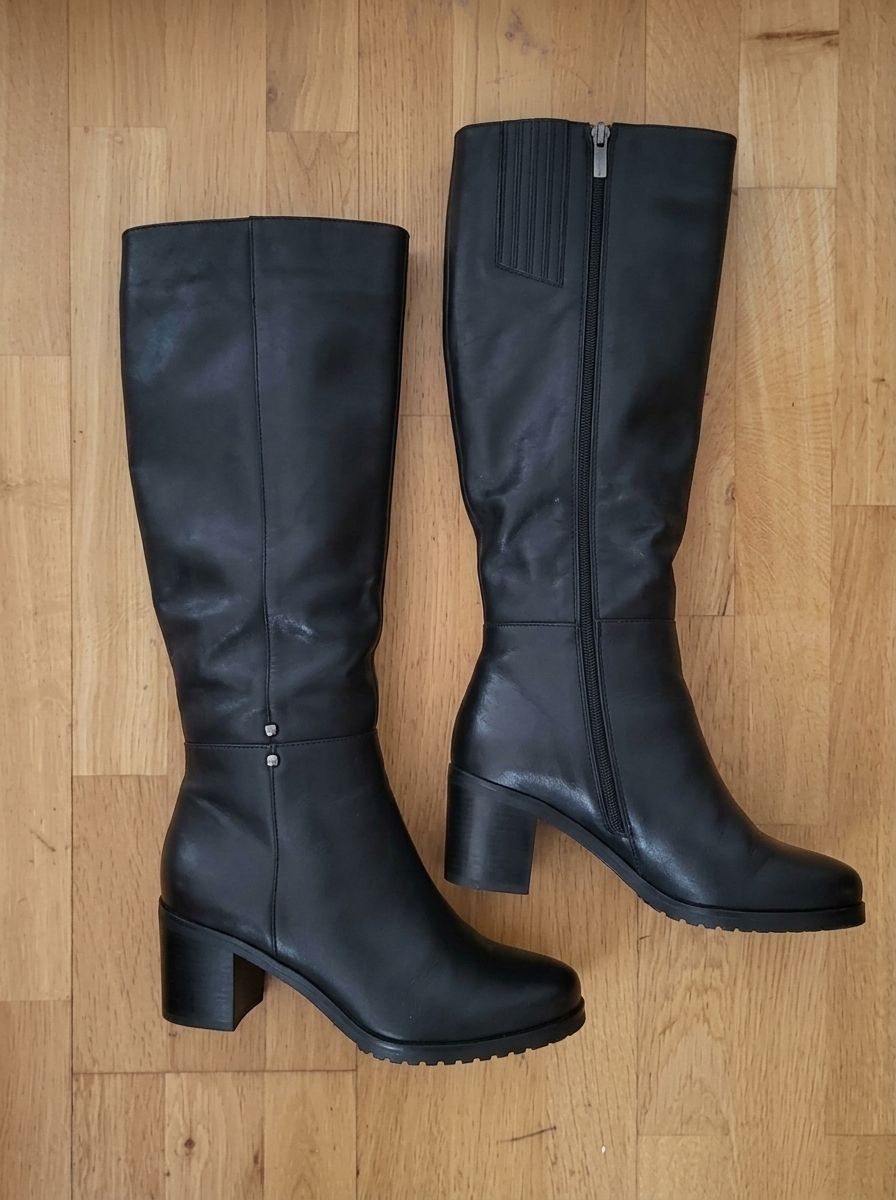 Chaussures femmes: Bootte noire – Neuf avec emballage d'origine à Fribourg par VictoriaShop7 1