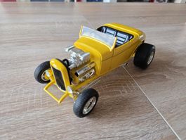 32'Ford Hot Rod Convertible 1:18 Ertl